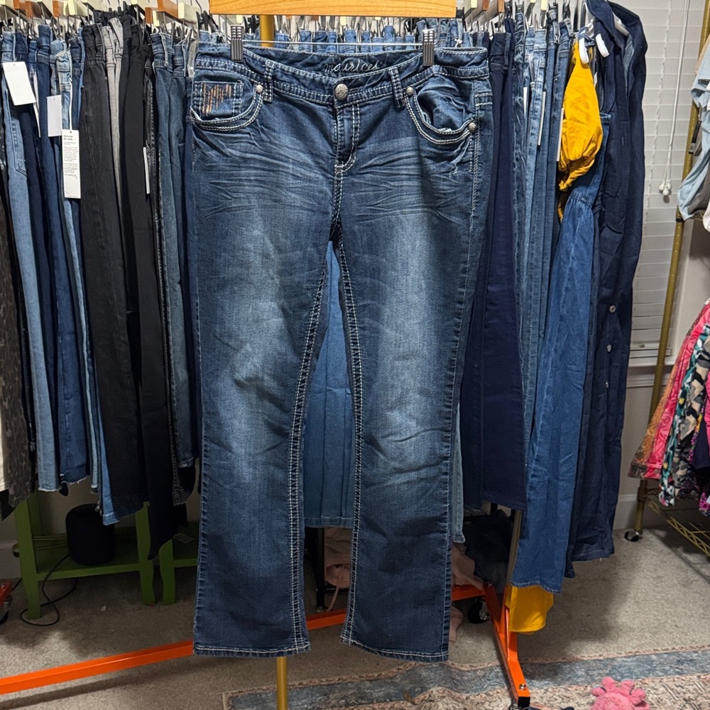 Maurice’s Embellished Jeans Size 13/14